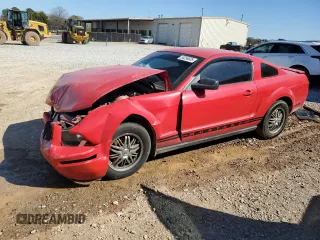 2007 Ford Mustang Deluxe z VIN 1ZVFT80N175200987, wystawiony jako Copart lot #50256835 z przebiegiem Nie podano mil oraz Szkoda całkowita • Salvage title. Historia ofert i sprzedaży dostępna na DreamBid. Obrazek 1.