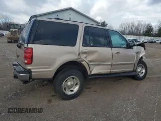 1998 Ford Expedition XLT z VIN 1FMPU18L2WLC21903, wystawiony jako Copart lot #43769965 z przebiegiem 154 851 mil mil oraz Czysty tytuł • Clean title. Historia ofert i sprzedaży dostępna na DreamBid. Obrazek 3.