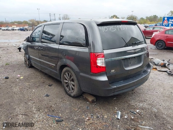 2015 Chrysler Town & Country S with VIN 2C4RC1HG6FR573991, listed as a IAAI auction lot 40759959 with NaN miles. Bid and sale history available at carsss.com. Image 3.