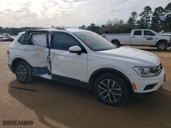 2021 Volkswagen Tiguan S with VIN 3VV1B7AX3MM045392, listed as a Copart auction lot 47685095 with 36,369 mi miles and Salvage Title. Bid and sale history available at carsss.com. Image 4.