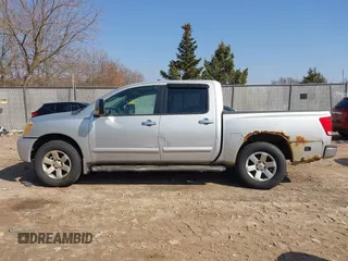 2004 Nissan Titan LE z VIN 1N6AA07B44N573319, wystawiony jako IAAI lot #42004100 z przebiegiem 196 357 mil mil oraz . Historia ofert i sprzedaży dostępna na DreamBid. Obrazek 14.