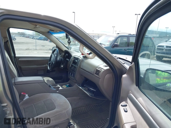 2004 Ford Explorer XLT with VIN 1FMZU73K74ZA77351, listed as a IAAI auction lot 41975855 with 232,814 mi miles and . Bid and sale history available at DreamBid. Image 5.