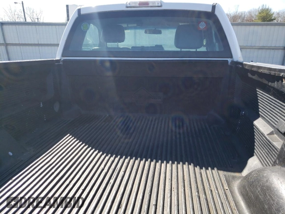 2014 Ford F-150 XL z VIN 1FTMF1EM5EKE49803, wystawiony jako Copart lot #49859345 z przebiegiem 305 385 mil mil oraz Czysty tytuł • Clean title. Historia ofert i sprzedaży dostępna na DreamBid. Obrazek 10.