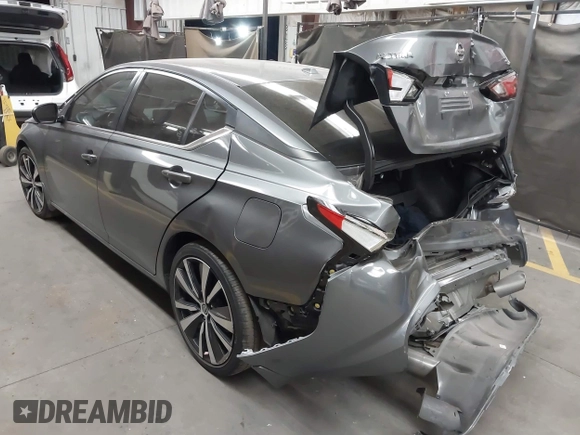 2022 Nissan Altima SR z VIN 1N4BL4CV8NN414447, wystawiony jako IAAI lot #42047746 z przebiegiem 52 389 mil mil oraz . Historia ofert i sprzedaży dostępna na DreamBid. Obrazek 3.