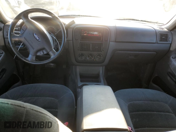 2002 Ford Explorer XLT with VIN 1FMZU63KX2UD18811, listed as a Copart auction lot 84105904 with 163,306 mi miles and Salvage Title. Bid and sale history available at DreamBid. Image 8.