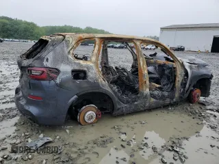 2021 BMW X5 xDrive40i with VIN 5UXCR6C07M9E66741, listed as a Copart auction lot 56325415 with Not provided miles and Salvage title. Bid and sale history available at DreamBid. Image 3.