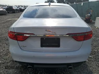 2016 Jaguar XF 35t Prestige with VIN SAJBE4BV6GCY13475, listed as a Copart auction lot 68236854 with 85,026 mi miles and Salvage Title. Bid and sale history available at carsss.com. Image 6.