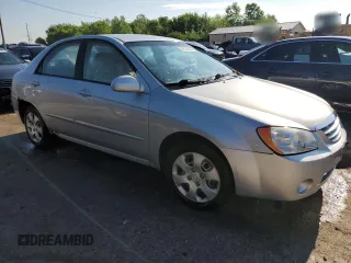 2006 Kia Spectra EX z VIN KNAFE121565370909, wystawiony jako Copart lot #56572995 z przebiegiem 102 978 mil mil oraz Szkoda całkowita • Salvage title. Historia ofert i sprzedaży dostępna na DreamBid. Obrazek 4.