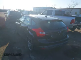 2014 Ford Focus SE with VIN 1FADP3K25EL183243, listed as a IAAI auction lot 41711685 with 222,008 mi miles. Bid and sale history available at carsss.com. Image 3.