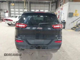 2016 Jeep Cherokee Latitude with VIN 1C4PJMCB5GW289738, listed as a IAAI auction lot 41472536 with 175,292 mi miles. Bid and sale history available at carsss.com. Image 17.