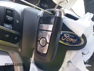 2024 Ford Explorer XLT с VIN 1FMSK8DH1RGA69457, выставлен на аукционе IAAI как лот 42542245 с пробегом 12 359 миль миль и . История ставок и продаж доступна на DreamBid. Изображение 11.