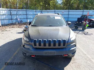 2014 Jeep Cherokee Trailhawk with VIN 1C4PJMBB0EW237741, listed as a IAAI auction lot 40505251 with 139,883 mi miles and . Bid and sale history available at DreamBid. Image 12.
