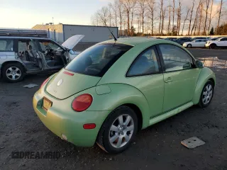 2003 Volkswagen New Beetle Coupe GLS with VIN 3VWCD21CX3M433037, listed as a Copart auction lot 84222424 with 163,717 mi miles and Clean Title. Bid and sale history available at carsss.com. Image 3.