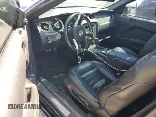 2014 Ford Mustang V6 with VIN 1ZVBP8EM4E5300551, listed as a Copart auction lot 52132745 with 113,887 mi miles and Salvage Title. Bid and sale history available at carsss.com. Image 8.