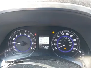 2017 Infiniti QX70 with VIN JN8CS1MW0HM411905, listed as a IAAI auction lot 42136954 with 84,146 mi miles. Bid and sale history available at carsss.com. Image 7.
