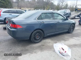 2004 Acura TSX w/Navigation with VIN JH4CL96954C026658, listed as a IAAI auction lot 41726838 with 190,046 mi miles. Bid and sale history available at carsss.com. Image 4.