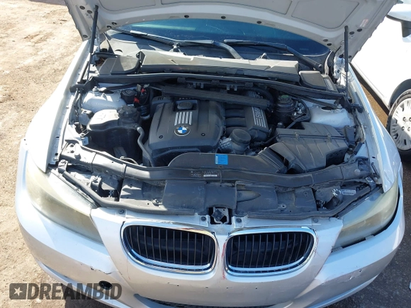2010 BMW 3 Series 328i with VIN WBAPH7G58ANM48263, listed as a IAAI auction lot 41895524 with 99,771 mi miles and . Bid and sale history available at carsss.com. Image 10.