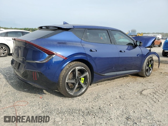 2024 Kia EV6 GT z VIN KNDC5DLE3R5219760, wystawiony jako Copart lot #56112395 z przebiegiem 13 488 mil mil oraz Szkoda całkowita • Salvage title. Historia ofert i sprzedaży dostępna na DreamBid. Obrazek 3.