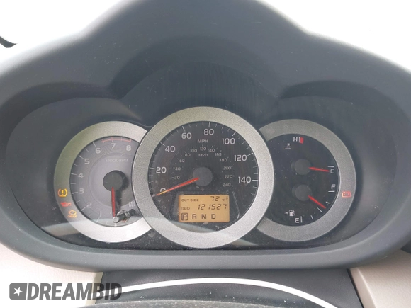 2006 Toyota RAV4 with VIN JTMZK33V365000984, listed as a IAAI auction lot 41957813 with 121,527 mi miles. Bid and sale history available at carsss.com. Image 7.