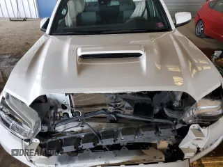 2021 Toyota Tacoma 4WD SR5 with VIN 3TMDZ5BN4MM106693, listed as a Copart auction lot 45278655 with 52,510 mi miles and Salvage Title. Bid and sale history available at carsss.com. Image 11.