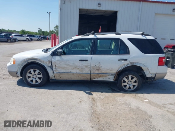 2006 Ford Freestyle SE z VIN 1FMZK01186GA55123, wystawiony jako IAAI lot #42583107 z przebiegiem 142 586 mil mil oraz . Historia ofert i sprzedaży dostępna na DreamBid. Obrazek 14.