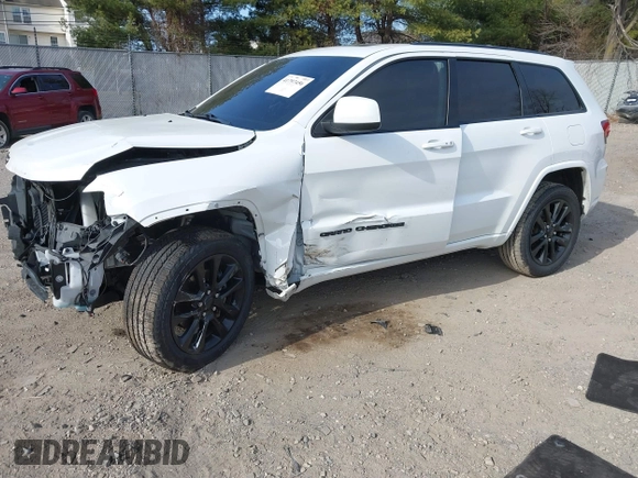 2018 Jeep Grand Cherokee Laredo E с VIN 1C4RJFAG8JC500877, выставлен на аукционе IAAI как лот 41797456 с пробегом 95 067 миль миль и . История ставок и продаж доступна на DreamBid. Изображение 2.
