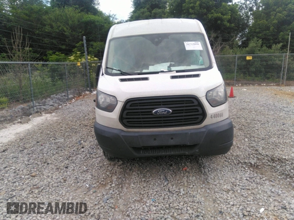 2018 Ford Transit с VIN 1FTYE2CM2JKA10887, выставлен на аукционе IAAI как лот 36715890 с пробегом 132 725 миль миль и . История ставок и продаж доступна на DreamBid. Изображение 6.