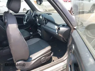2009 MINI Convertible с VIN WMWMR33569TJ93991, выставлен на аукционе IAAI как лот 42382783 с пробегом Не указан миль и . История ставок и продаж доступна на DreamBid. Изображение 5.