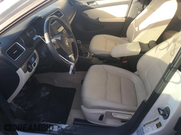 2014 Volkswagen Jetta TDI w/Premium with VIN 3VW3L7AJ3EM418221, listed as a Copart auction lot 81788464 with 151,875 mi miles and Salvage title. Bid and sale history available at DreamBid. Image 7.