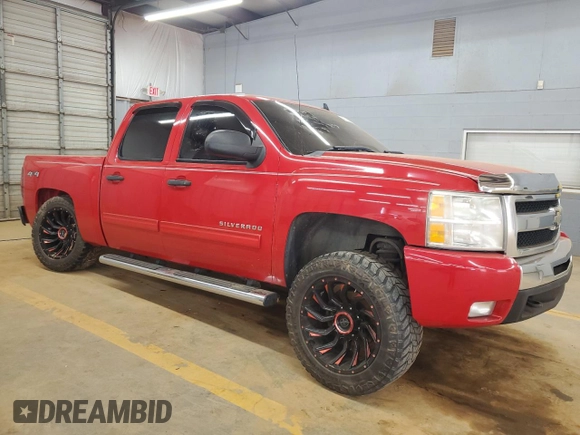 2011 Chevrolet Silverado 1500 LT with VIN 3GCPKSE34BG230422, listed as a Copart auction lot 49143085 with 283,750 mi miles and Salvage Title. Bid and sale history available at carsss.com. Image 4.