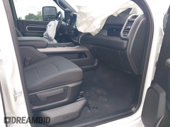 2024 Ram 2500 Big Horn with VIN 3C6UR5DL2RG378362, listed as a IAAI auction lot 42084302 with 4,505 mi miles and . Bid and sale history available at DreamBid. Image 5.