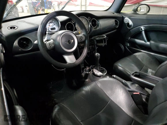 2008 MINI Convertible z VIN WMWRF33538TG18390, wystawiony jako Copart lot #84453434 z przebiegiem Nie podano mil oraz Tytuł czysty. Historia ofert i sprzedaży dostępna na DreamBid. Obrazek 8.