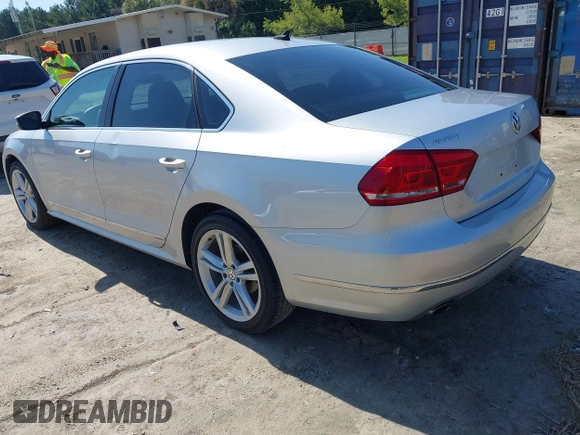 2015 Volkswagen Passat Sport с VIN 1VWBT7A36FC003247, выставлен на аукционе IAAI как лот 42468859 с пробегом 187 336 миль миль и . История ставок и продаж доступна на DreamBid. Изображение 3.