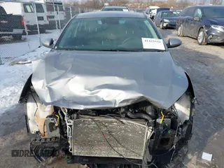 2023 Kia Forte LXS z VIN 3KPF24AD8PE595503, wystawiony jako IAAI lot #41429559 z przebiegiem 43 630 mil mil oraz . Historia ofert i sprzedaży dostępna na DreamBid. Obrazek 13.