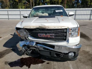 2011 GMC Sierra 2500HD SLT с VIN 1GT121C8XBF145553, выставлен на аукционе Copart как лот 77220804 с пробегом 414 257 миль миль и Списание • Salvage title. История ставок и продаж доступна на DreamBid. Изображение 5.