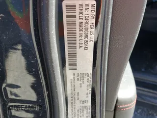 2024 Dodge Durango GT Plus z VIN 1C4RDJDG0RC153143, wystawiony jako Copart lot #49667645 z przebiegiem 25 231 mil mil oraz Nie do naprawy • Non repairable. Historia ofert i sprzedaży dostępna na DreamBid. Obrazek 13.
