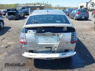 2004 Toyota Prius with VIN JTDKB20U640063062, listed as a IAAI auction lot 41934737 with 257,345 mi miles. Bid and sale history available at carsss.com. Image 17.
