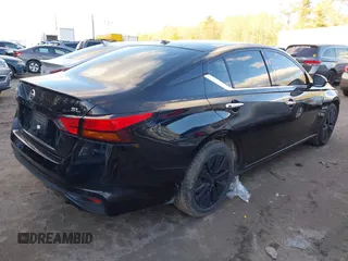 2019 Nissan Altima 2.5 SL with VIN 1N4BL4EV1KC113863, listed as a IAAI auction lot 41723231 with 99,165 mi miles. Bid and sale history available at carsss.com. Image 4.