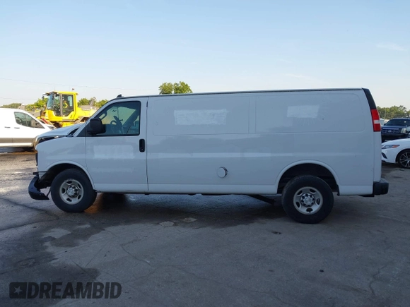 2018 Chevrolet Express Cargo Van with VIN 1GCZGHFG5J1338222, listed as a IAAI auction lot 42055230 with 160,882 mi miles. Bid and sale history available at carsss.com. Image 14.