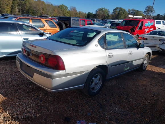 2003 Chevrolet Impala with VIN 2G1WF52E139418374, listed as a IAAI auction lot 40783943 with 256,333 mi miles. Bid and sale history available at carsss.com. Image 4.