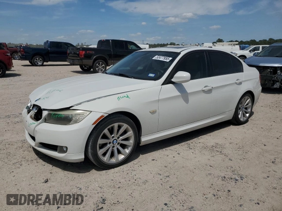 2011 BMW 3 Series 328i with VIN WBAPH7G59BNN07712, listed as a Copart auction lot 53477955 with 88,400 mi miles and Salvage Title. Bid and sale history available at carsss.com. Image 1.