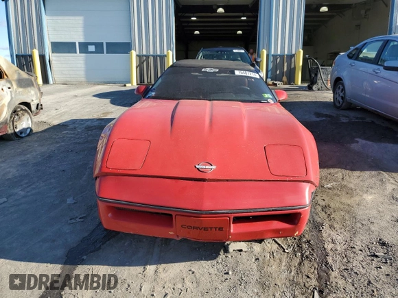 1990 Chevrolet Corvette z VIN 1G1YY3384L5111942, wystawiony jako Copart lot #75481214 z przebiegiem 91 731 mil mil oraz Szkoda całkowita • Salvage title. Historia ofert i sprzedaży dostępna na DreamBid. Obrazek 5.