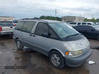 1997 Toyota Previa z VIN JT3GK12M0V1247510, wystawiony jako IAAI lot #41911370 z przebiegiem 218 832 mil mil oraz . Historia ofert i sprzedaży dostępna na DreamBid. Obrazek 1.