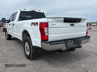 2022 Ford Super Duty F-250 SRW XL with VIN 1FT7W2BT0NEE18083, listed as a Copart auction lot 55780575 with 88,617 mi miles and Clean Title. Bid and sale history available at carsss.com. Image 3.