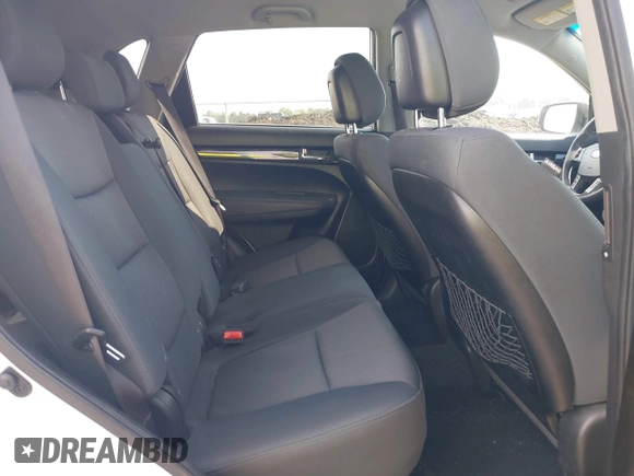 2013 Kia Sorento LX with VIN 5XYKT3A69DG348383, listed as a IAAI auction lot 42195952 with 179,451 mi miles and . Bid and sale history available at carsss.com. Image 8.