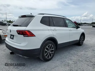 2021 Volkswagen Tiguan S with VIN 3VV1B7AX8MM051382, listed as a Copart auction lot 63998125 with 110,575 mi miles and Clean title. Bid and sale history available at DreamBid. Image 3.