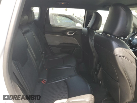 2023 Jeep Compass Latitude z VIN 3C4NJDBN3PT553371, wystawiony jako Copart lot #61468985 z przebiegiem 46 965 mil mil oraz Czysty tytuł • Clean title. Historia ofert i sprzedaży dostępna na DreamBid. Obrazek 11.