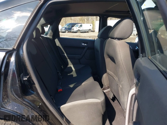 2009 Ford Focus SES with VIN 1FAHP36N49W207901, listed as a IAAI auction lot 41875523 with 95,089 mi miles. Bid and sale history available at carsss.com. Image 8.