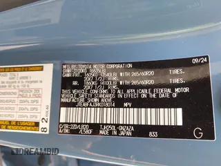 2024 Toyota Land Cruiser z VIN JTEABFAJ3RK018014, wystawiony jako IAAI lot #42404632 z przebiegiem 2 983 mil mil oraz . Historia ofert i sprzedaży dostępna na DreamBid. Obrazek 9.