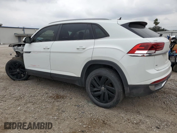 2022 Volkswagen Atlas SE with VIN 1V2KC2CAXNC204602, listed as a Copart auction lot 47306435 with 52,641 mi miles and Salvage title. Bid and sale history available at DreamBid. Image 2.